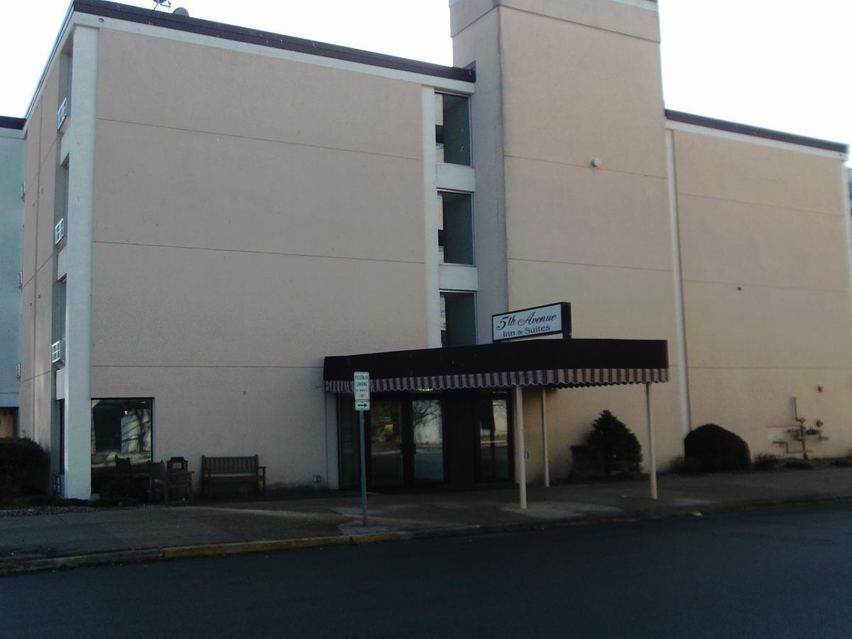 5Th Avenue Inn & Suites Rochester Bagian luar foto