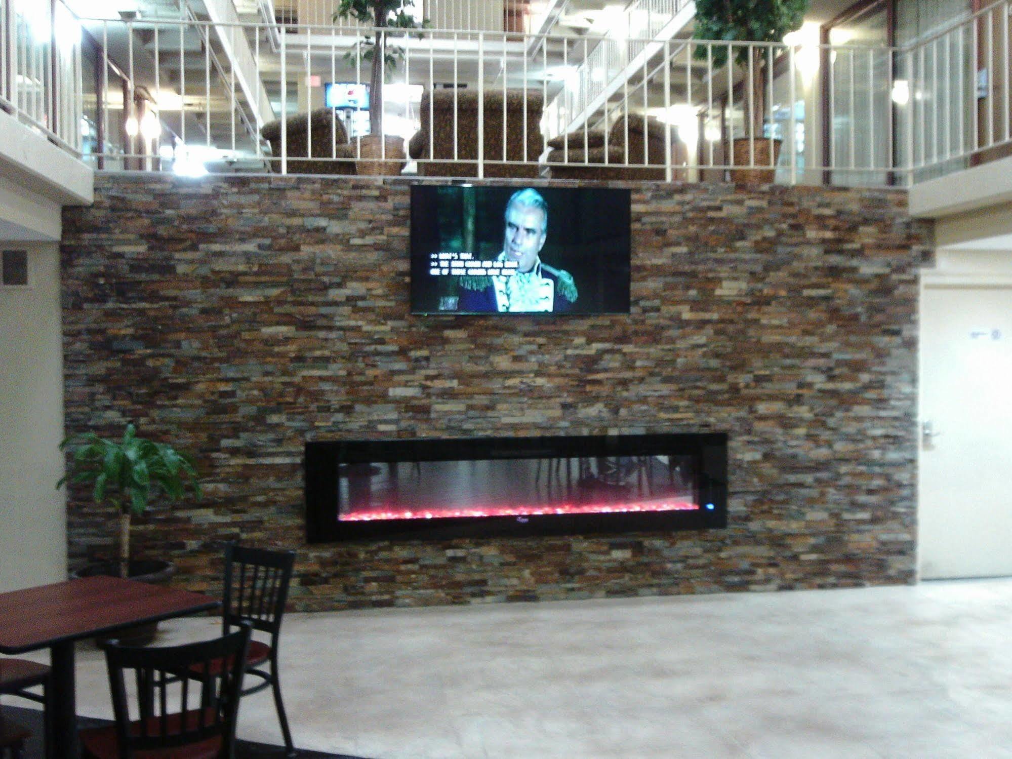 5Th Avenue Inn & Suites Rochester Bagian luar foto